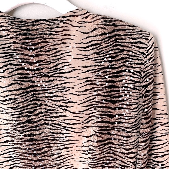 Vintage Joseph Ribkoff size 6 Front Zip Sequin Top - Picture 11 of 16